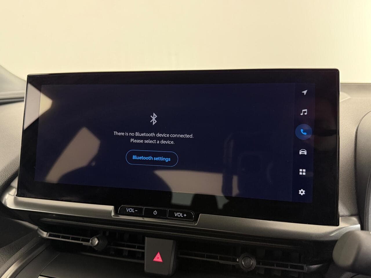 Toyota C-HR thumbnail Infotainment System