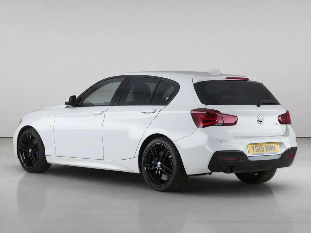 BMW 1 Series thumbnail Rear Left