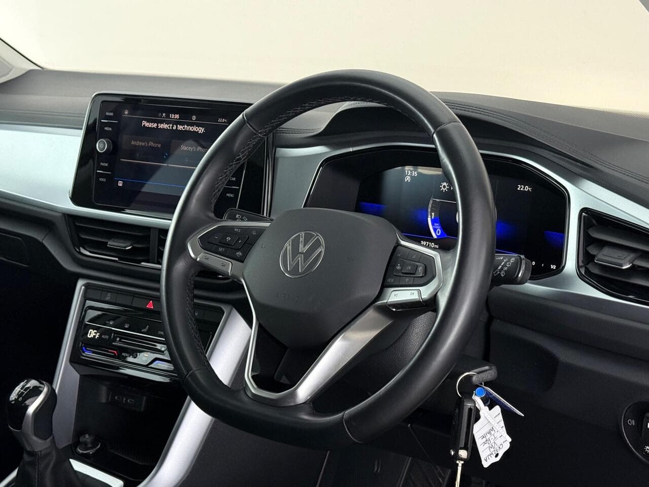 Volkswagen T-Roc thumbnail Steering Wheel