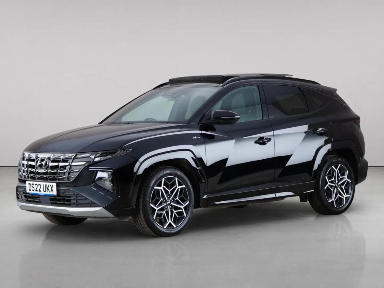 Hyundai TUCSON thumbnail Front Left