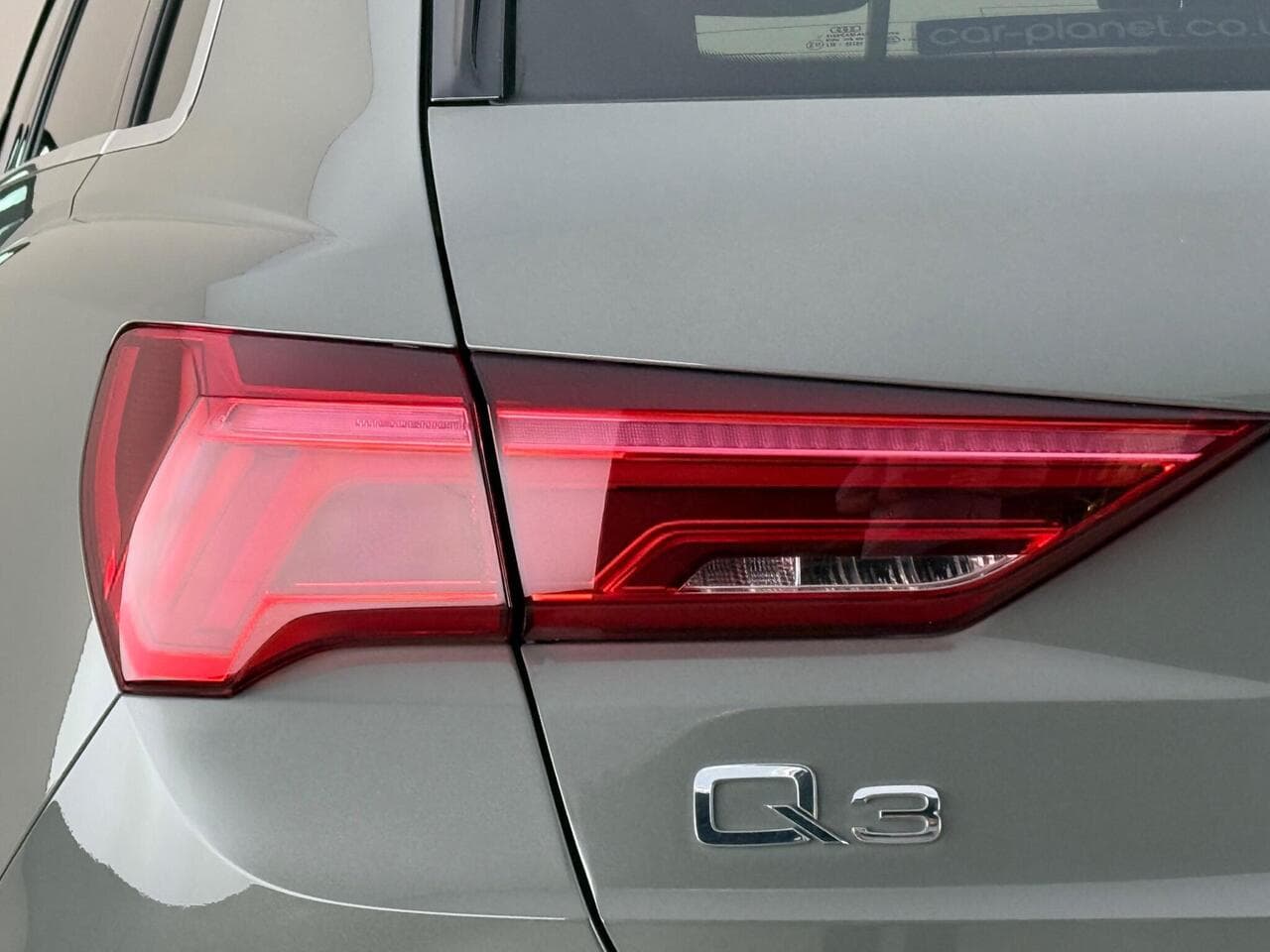 Audi Q3 thumbnail Lights Rear