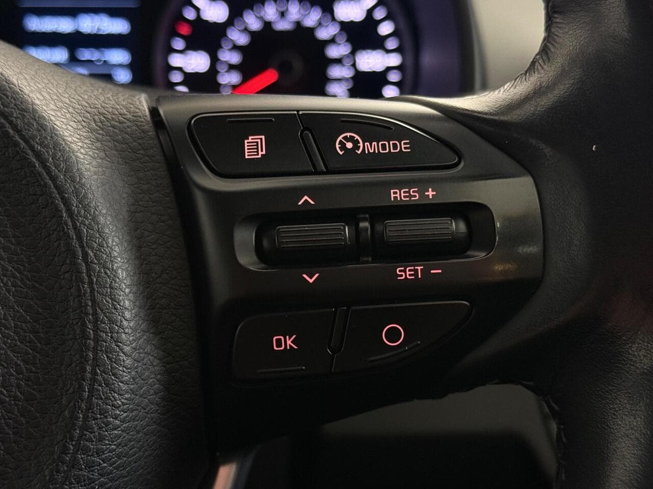 Kia Stonic thumbnail Misc Controls