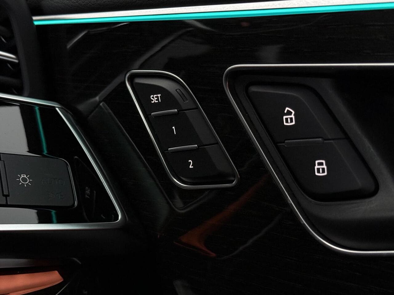 Audi Q7 thumbnail Misc Controls