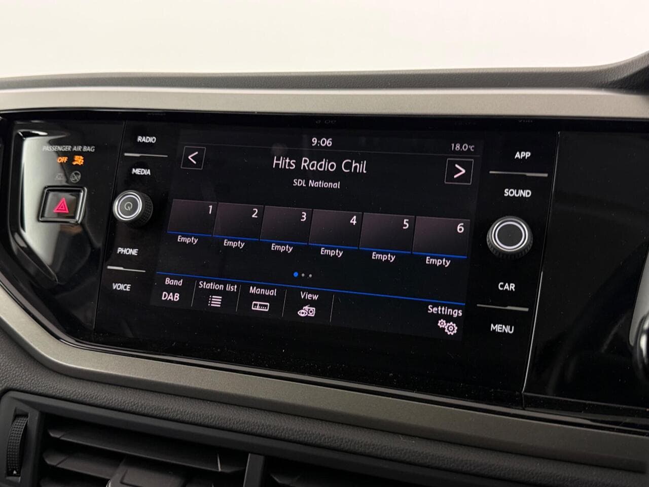 Volkswagen Polo thumbnail Infotainment System