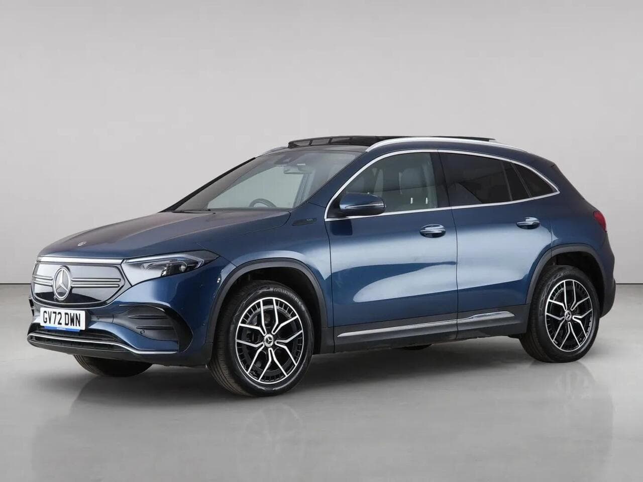 Mercedes-Benz EQA thumbnail Front Left