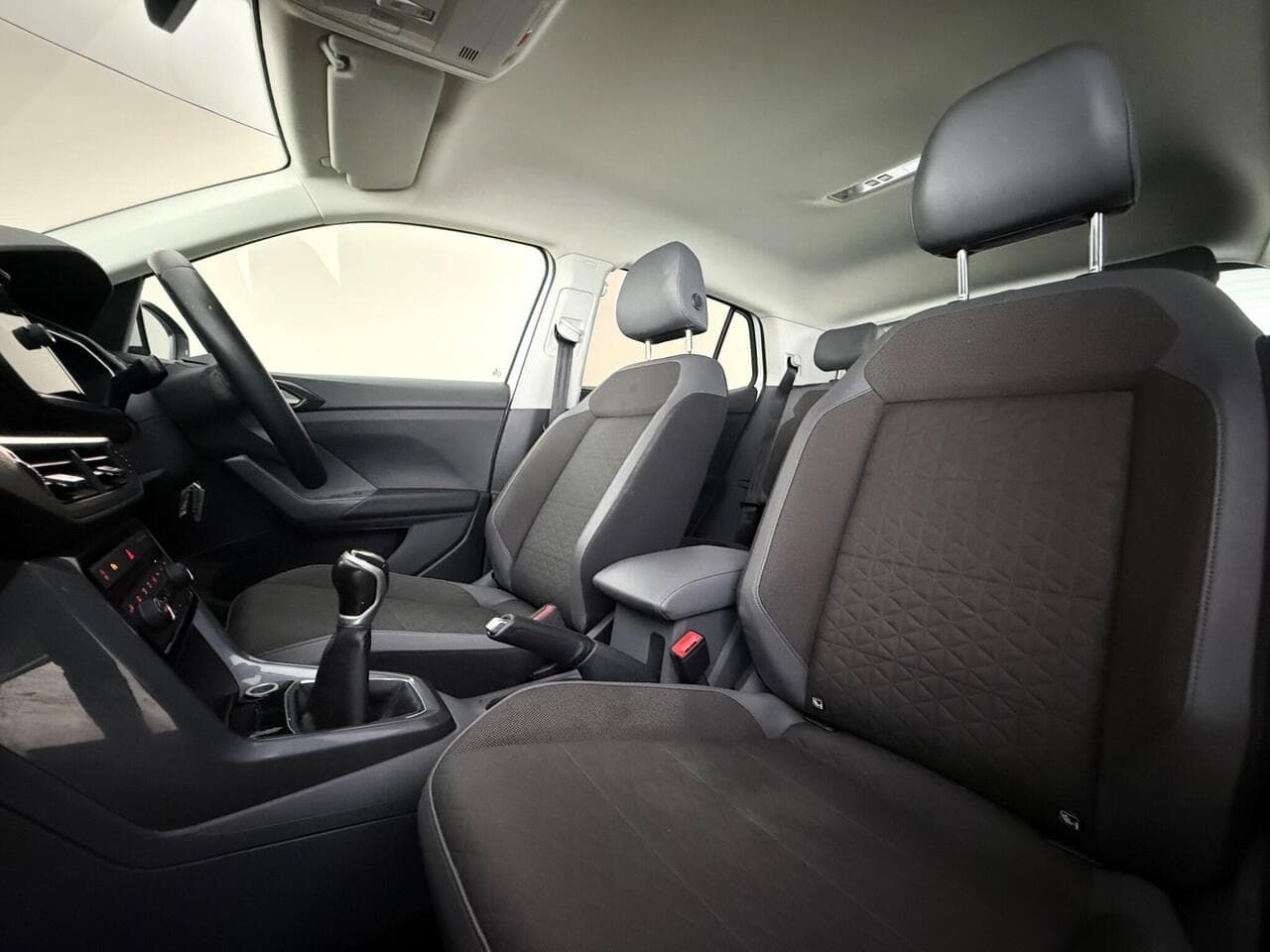 Volkswagen T-Cross thumbnail Seat Front Passenger