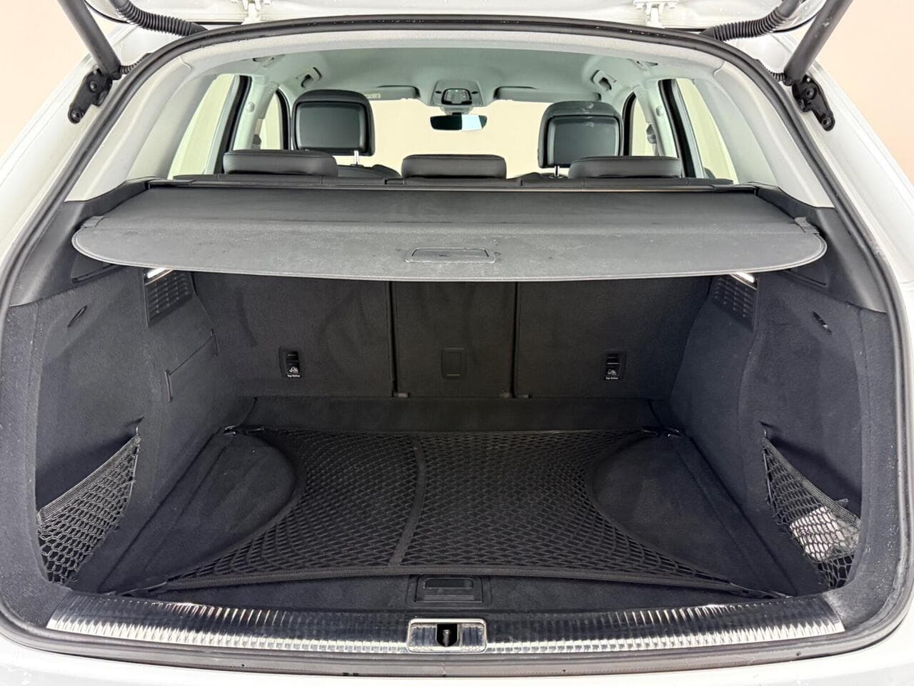 Audi Q5 thumbnail Boot