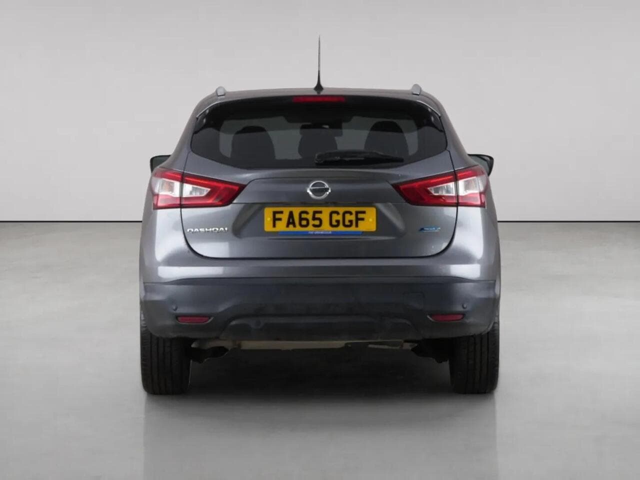 Nissan Qashqai thumbnail Rear