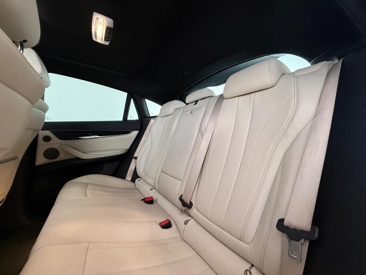 BMW X6 thumbnail Seats Rear