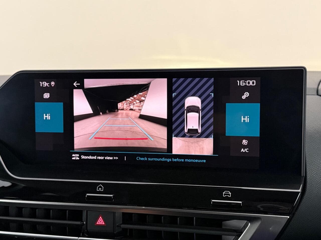 Citroen C4 thumbnail Infotainment System