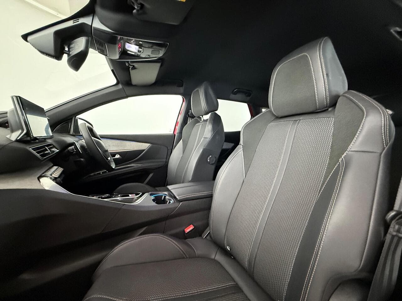 Peugeot 3008 thumbnail Seat Front Passenger