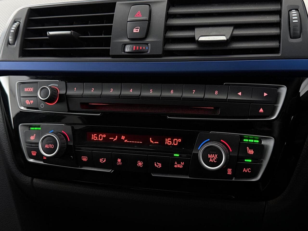 BMW 3 Series thumbnail Infotainment System
