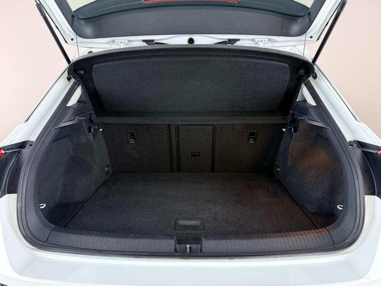 Volkswagen T-Roc thumbnail Boot