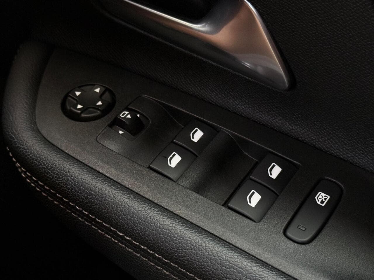 Vauxhall Mokka thumbnail Misc Controls