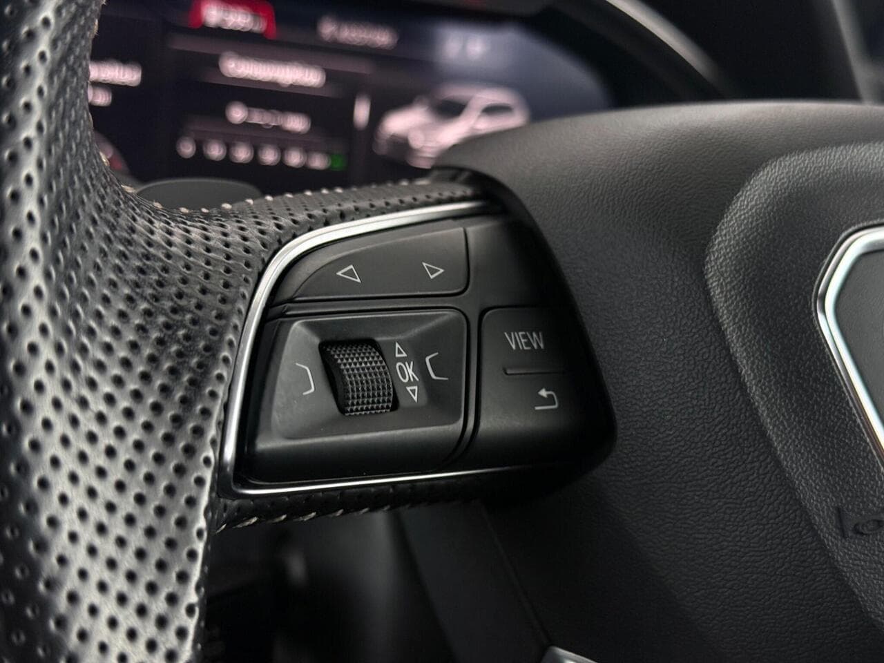 Audi Q7 thumbnail Misc Controls