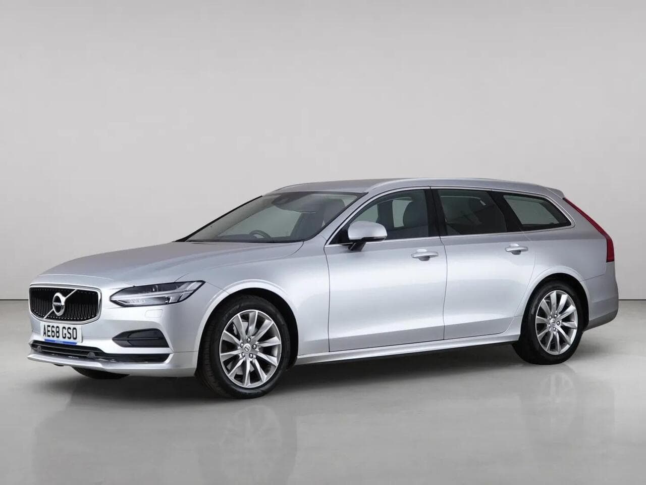 Volvo V90 thumbnail Front Left