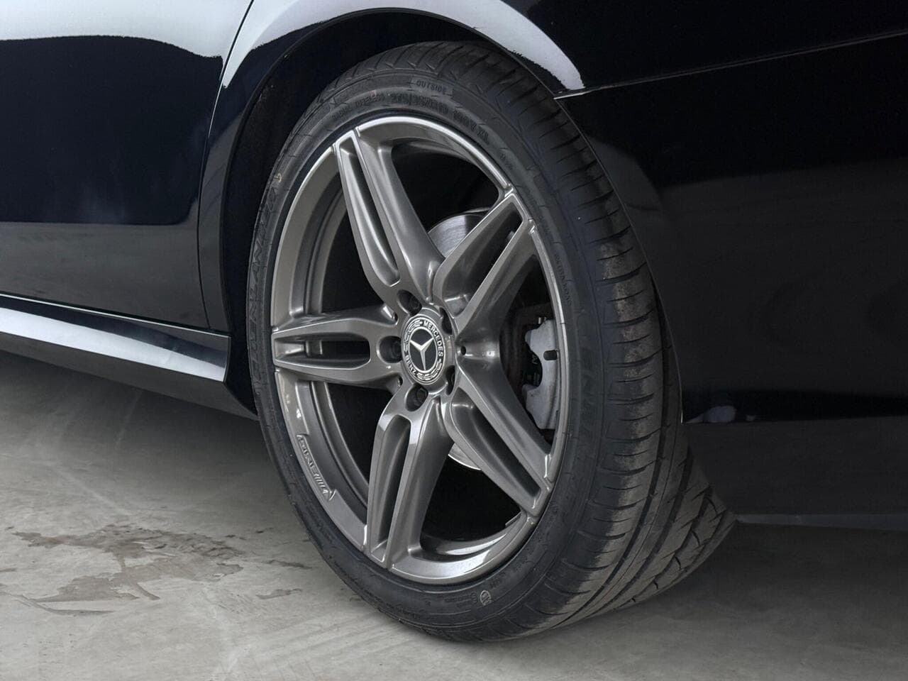 Mercedes-Benz E Class thumbnail Wheel