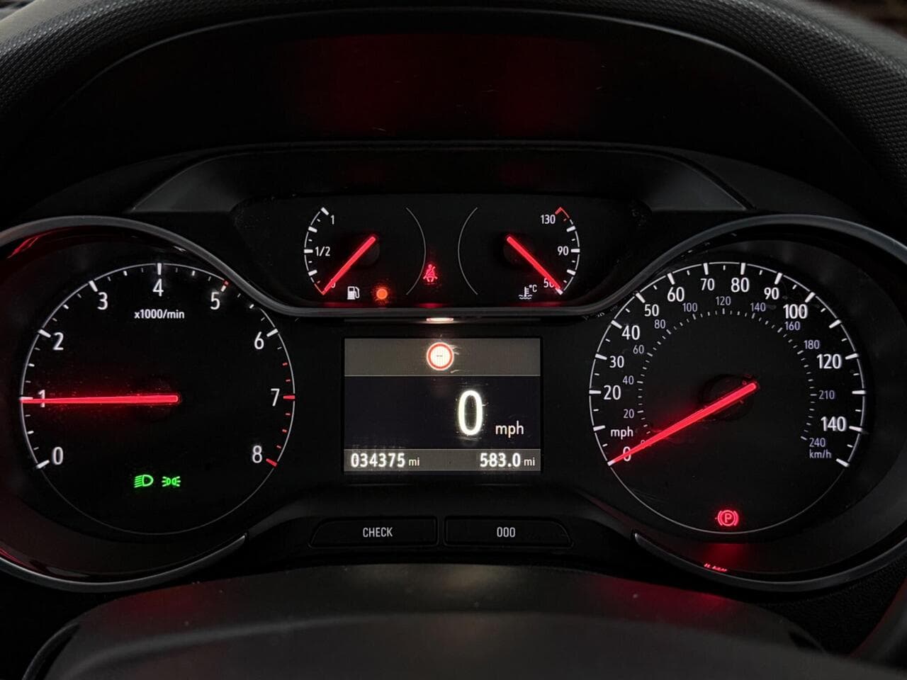 Vauxhall Crossland X thumbnail Driver Instruments