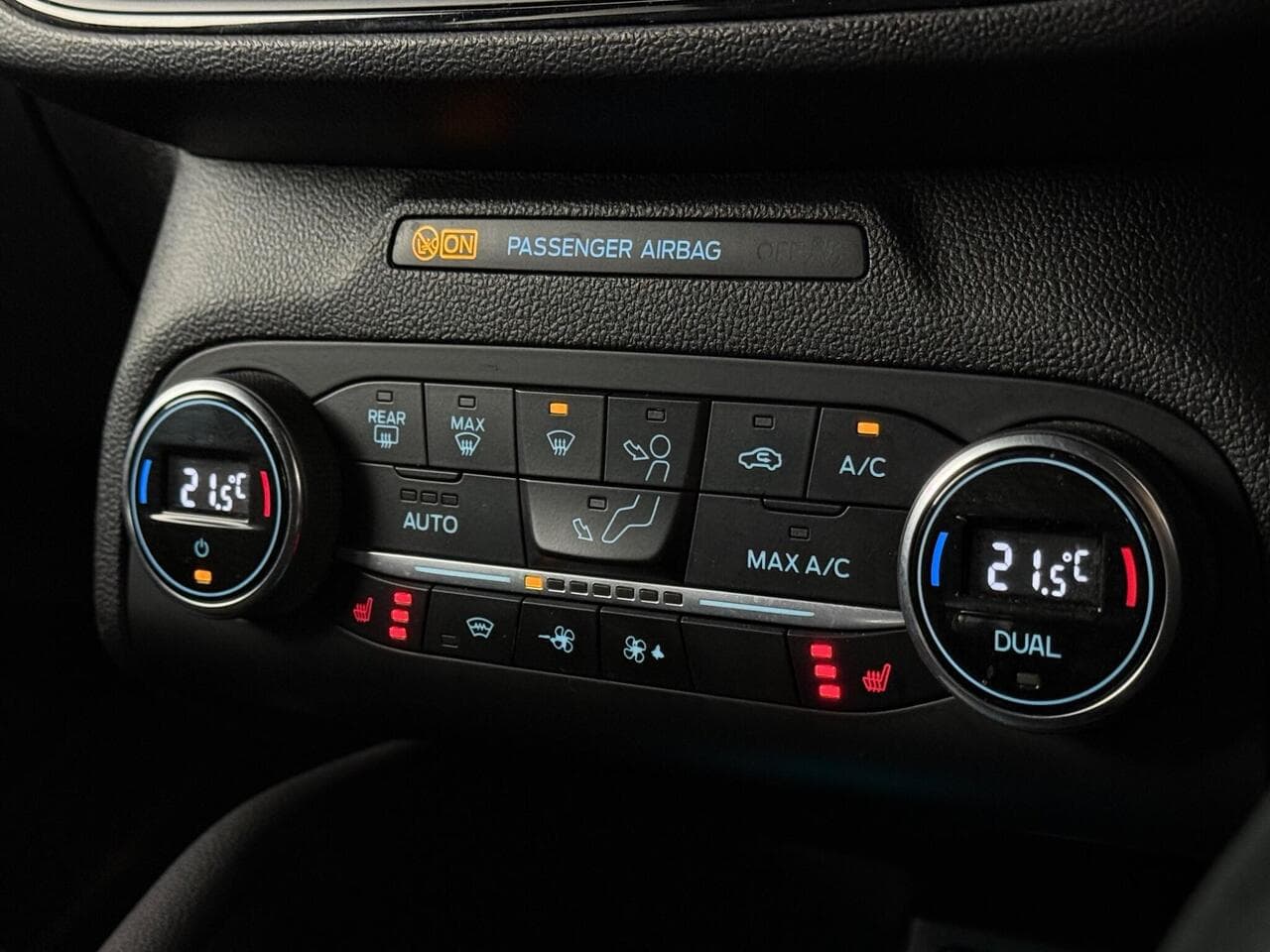 Ford Focus thumbnail Misc Controls