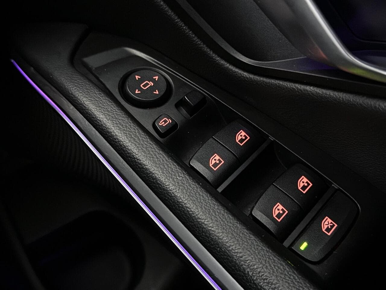 BMW 3 Series thumbnail Misc Controls
