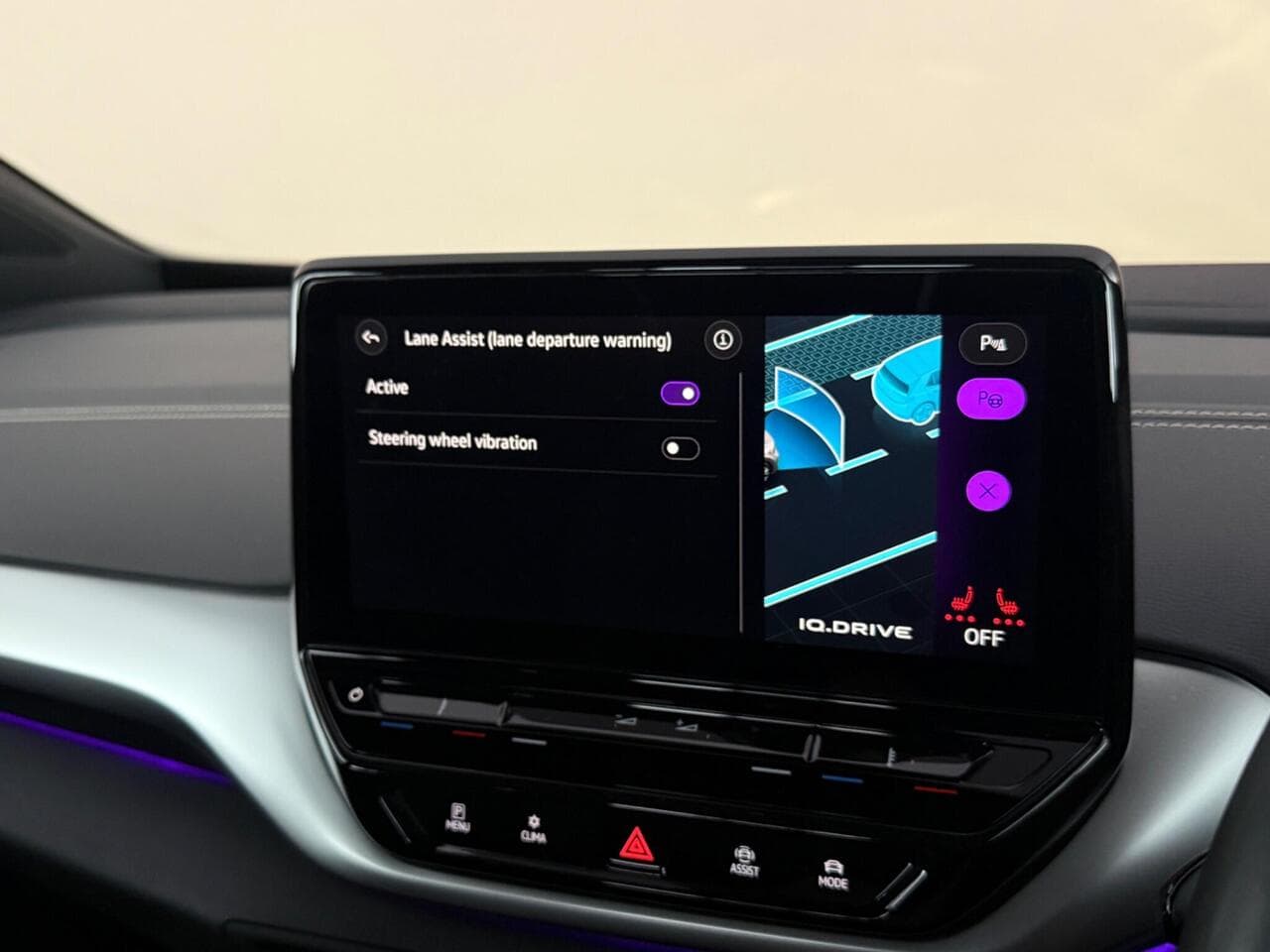 Volkswagen ID.4 thumbnail Infotainment System