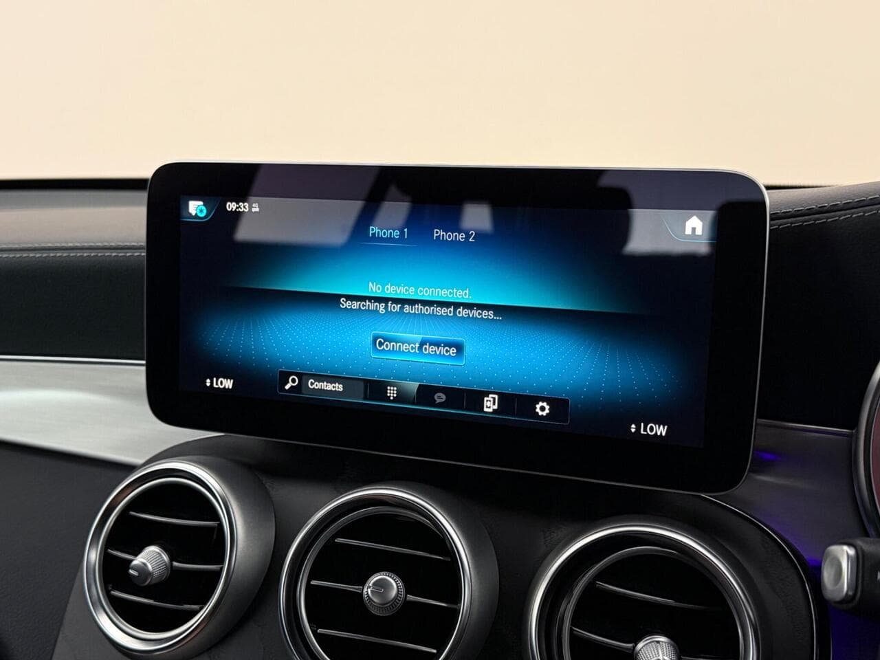 Mercedes-Benz GLC thumbnail Infotainment System