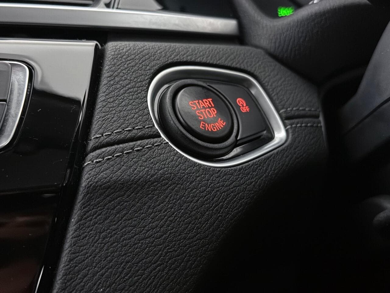 BMW X2 thumbnail Misc Controls