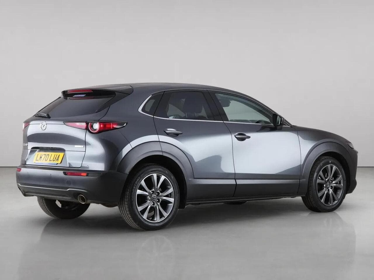 Mazda CX-30 thumbnail Rear Right