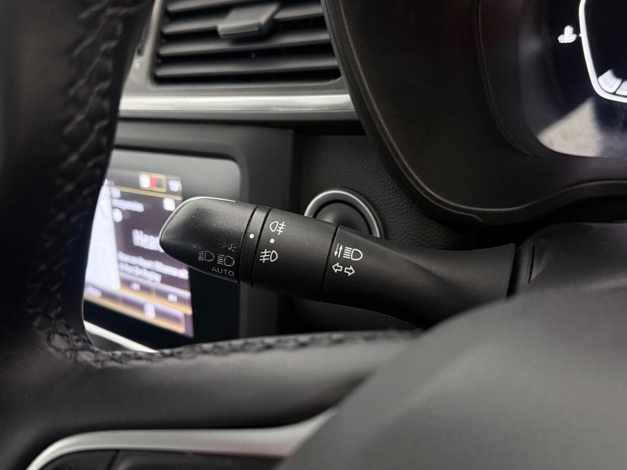 Renault Kadjar thumbnail Misc Controls