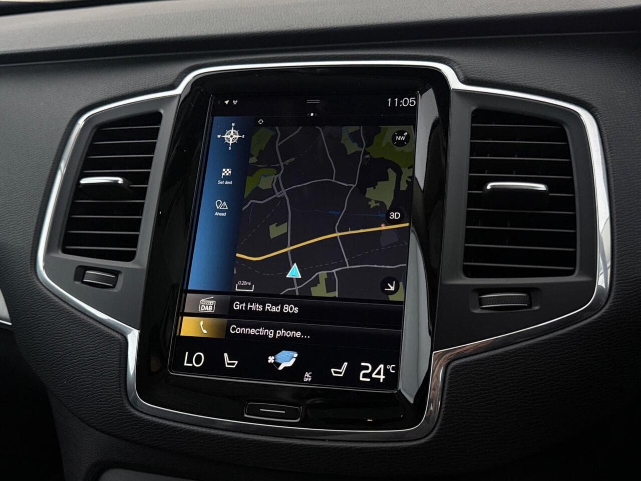 Volvo XC90 thumbnail Infotainment System