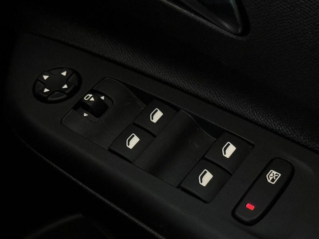 Vauxhall Corsa thumbnail Misc Controls