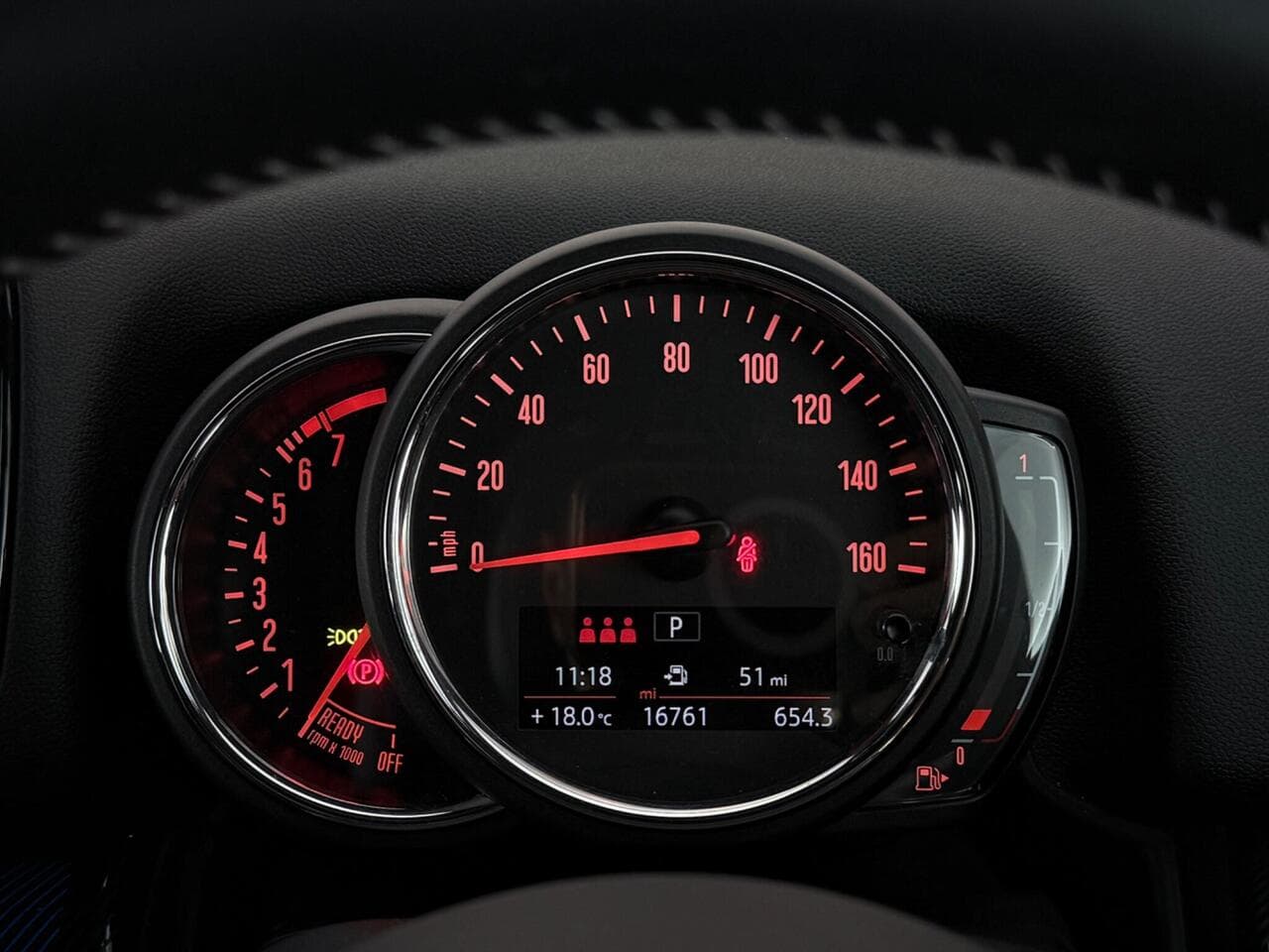 MINI Countryman thumbnail Driver Instruments