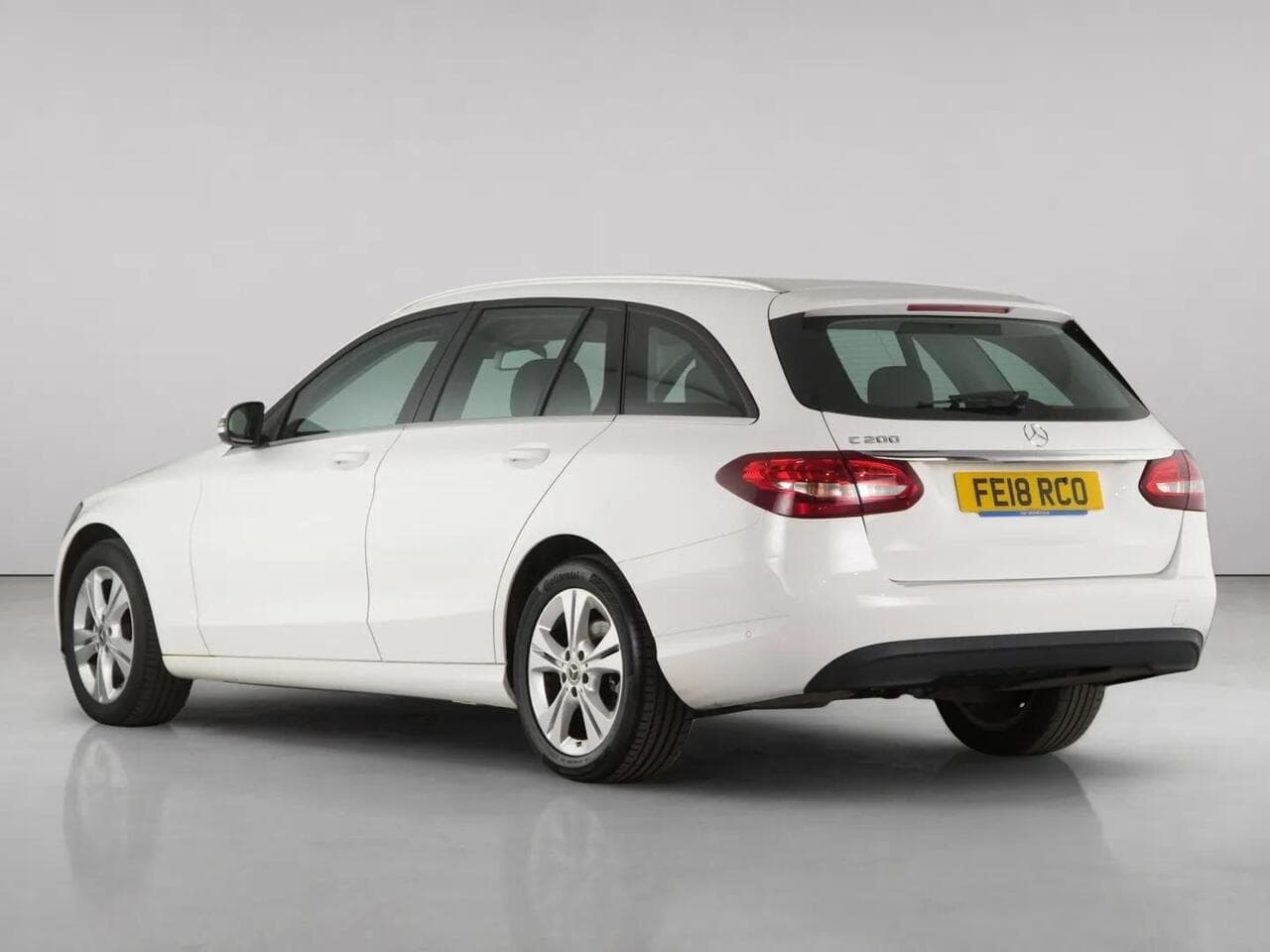 Mercedes-Benz C Class thumbnail Rear Left