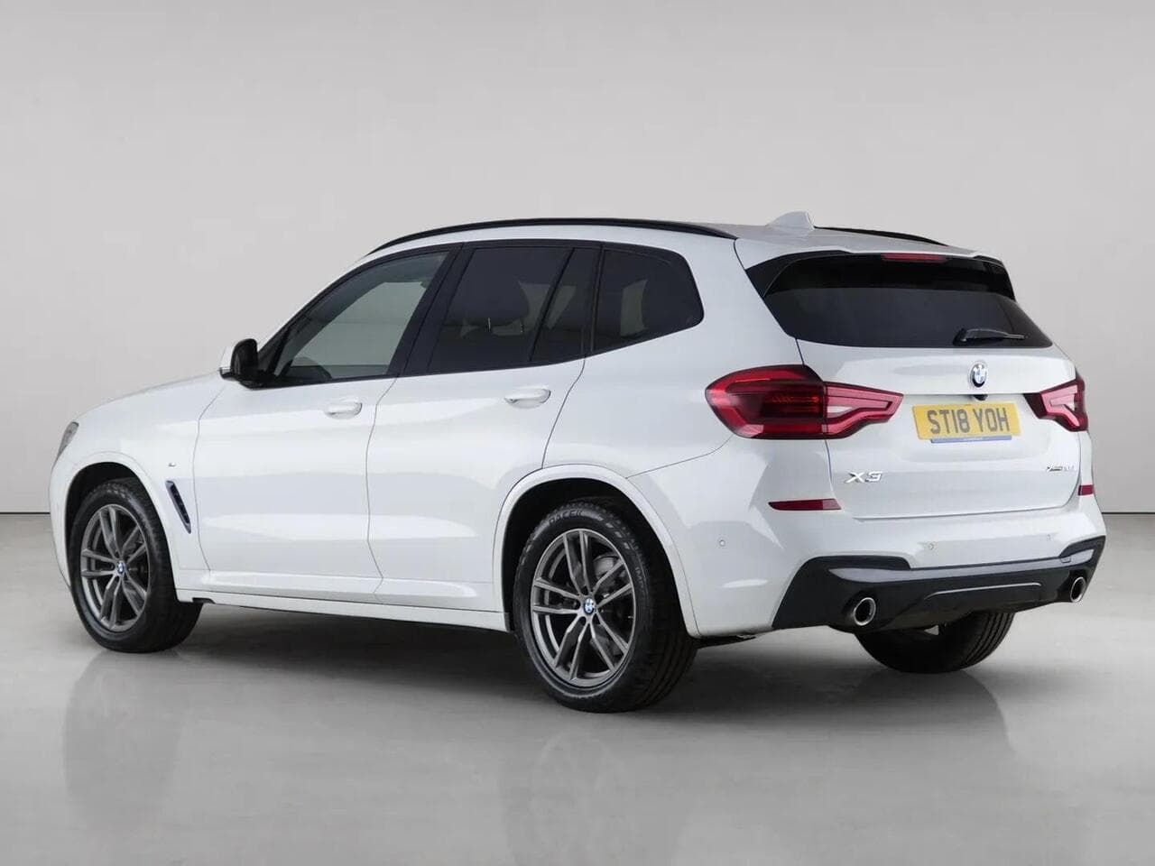 BMW X3 thumbnail Rear Left