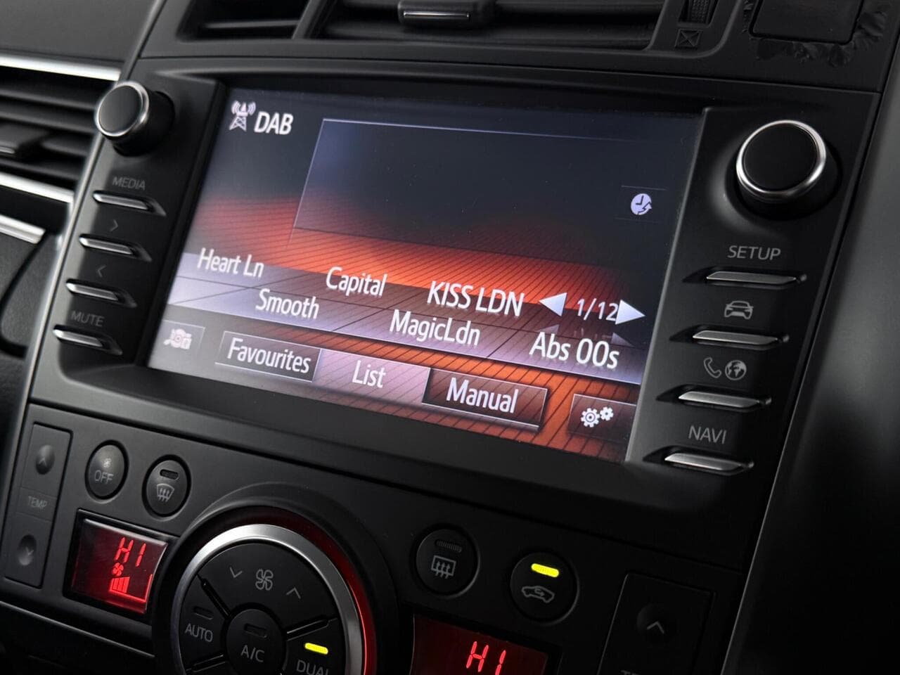 Toyota Verso thumbnail Infotainment System