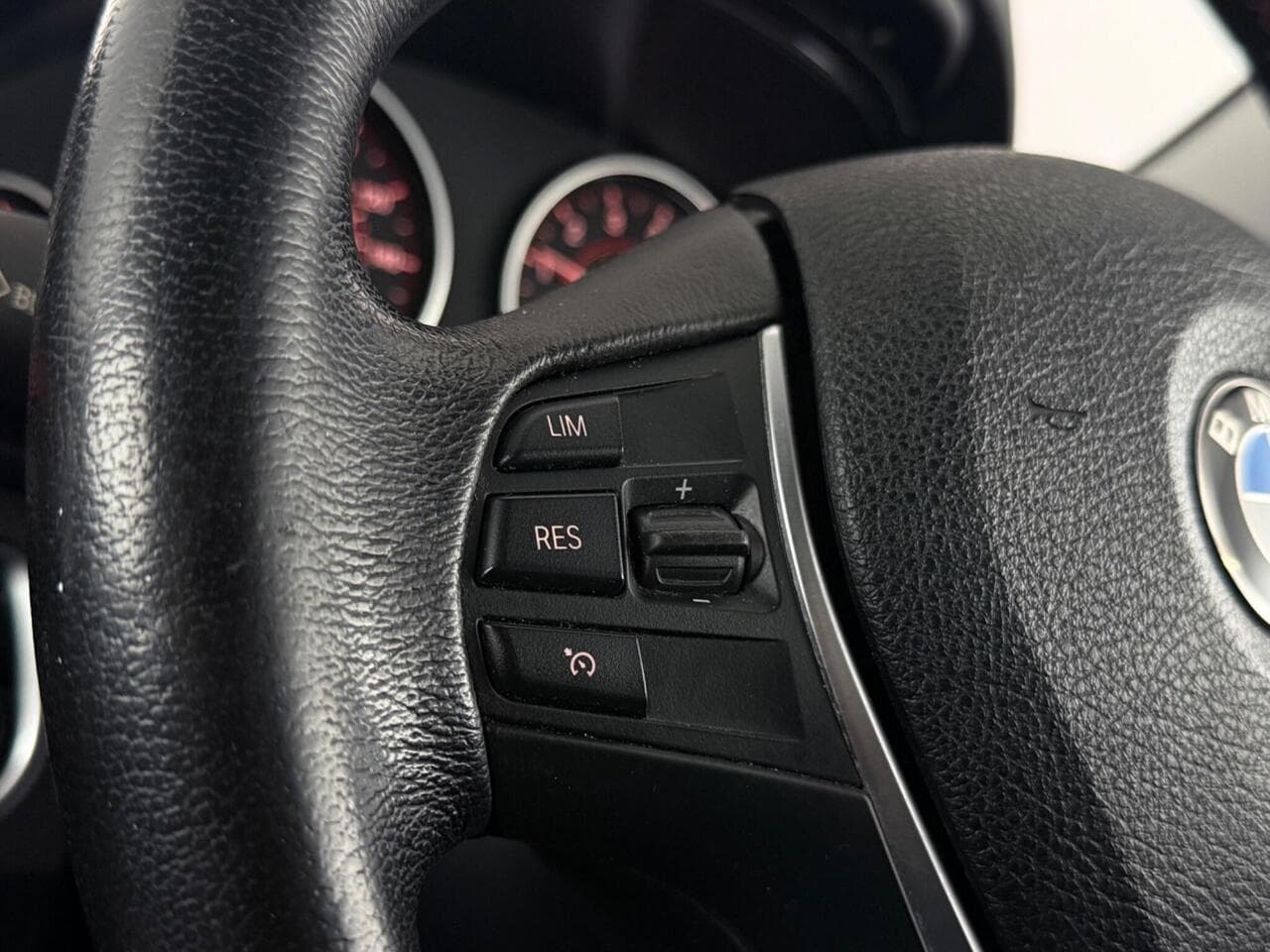 BMW 3 Series thumbnail Misc Controls