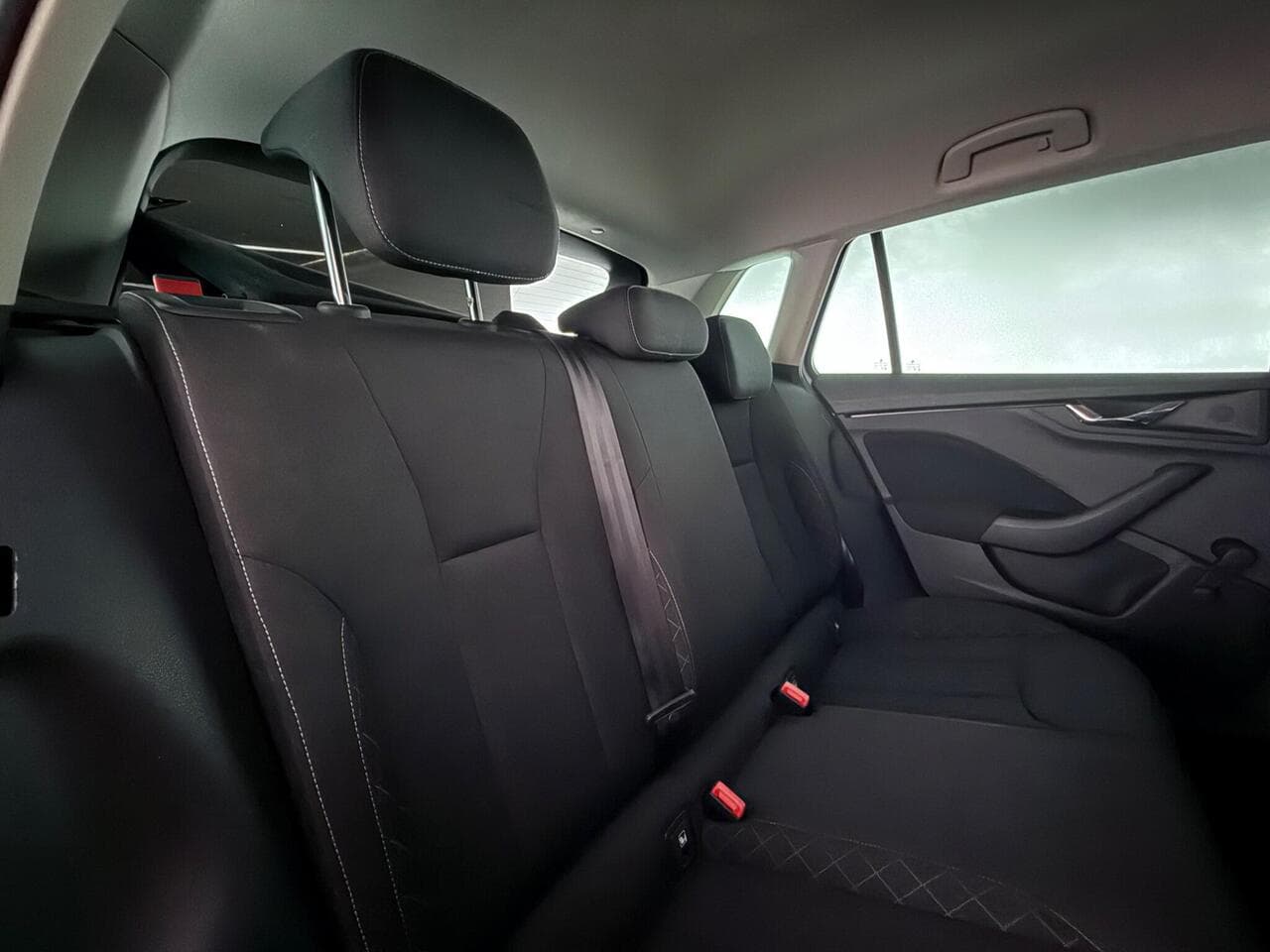 Skoda Kamiq thumbnail Seats Rear