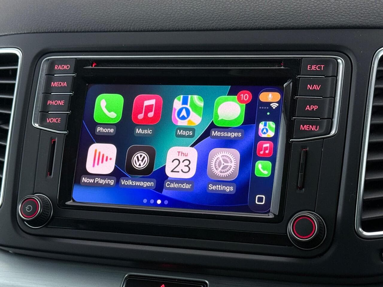 Volkswagen Sharan thumbnail Infotainment System
