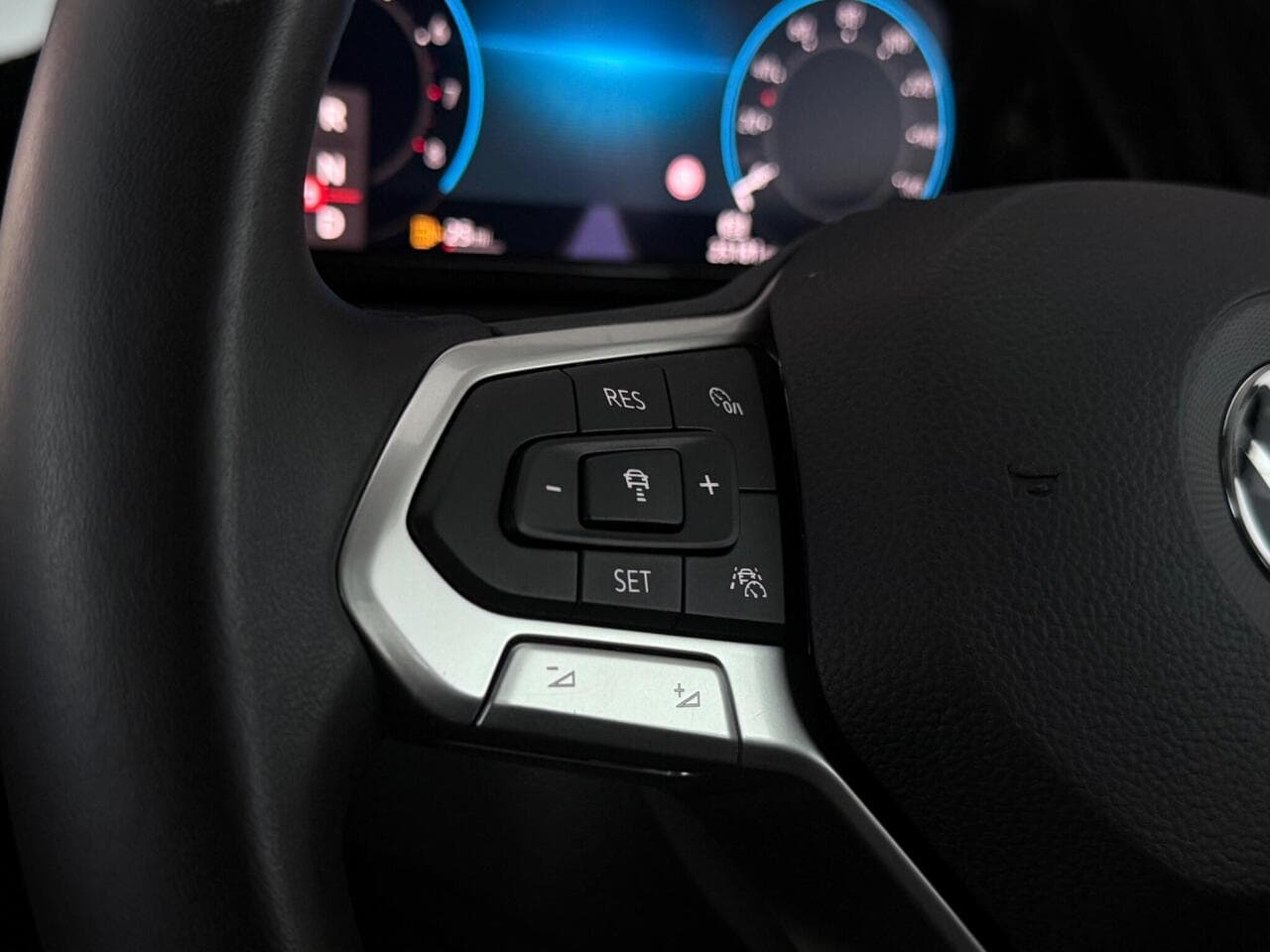 Volkswagen Golf thumbnail Misc Controls
