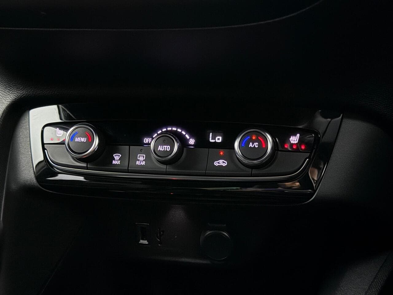 Vauxhall Corsa thumbnail Misc Controls