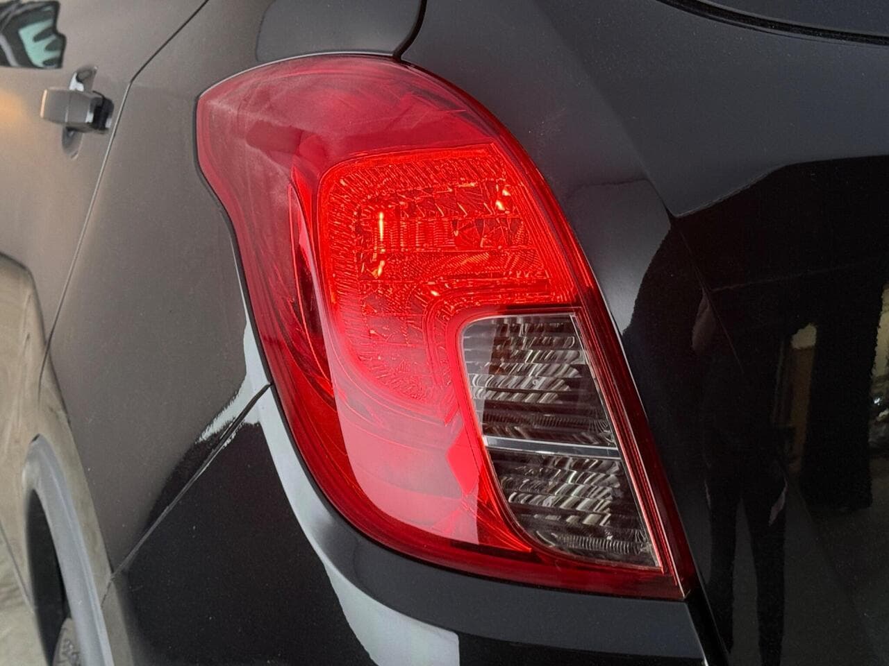 Vauxhall Mokka X thumbnail Lights Rear