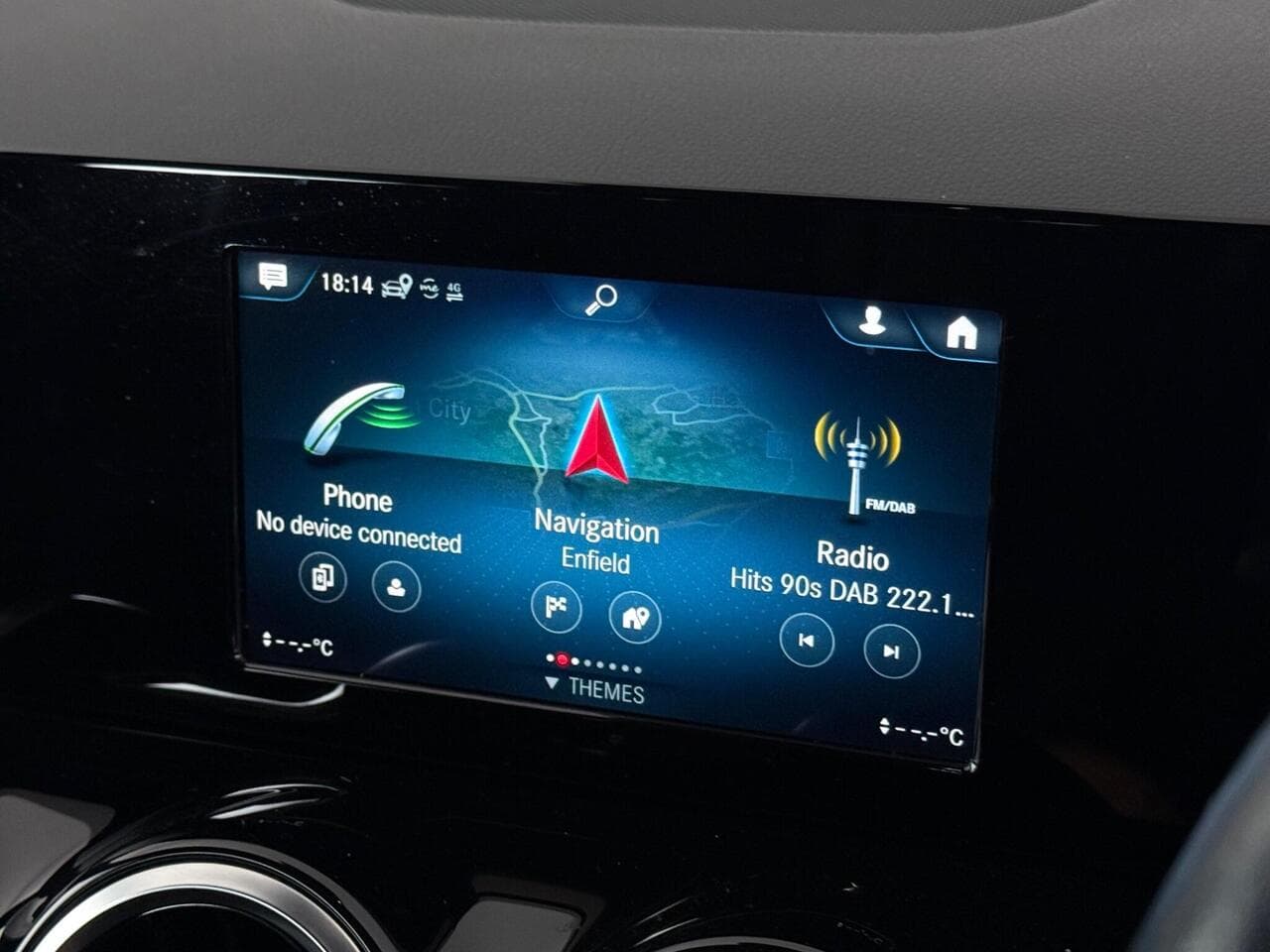Mercedes-Benz B Class thumbnail Infotainment System