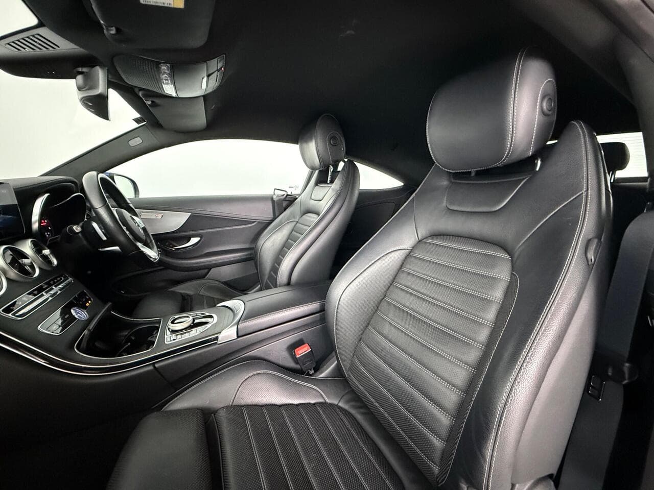 Mercedes-Benz C Class thumbnail Seat Front Passenger
