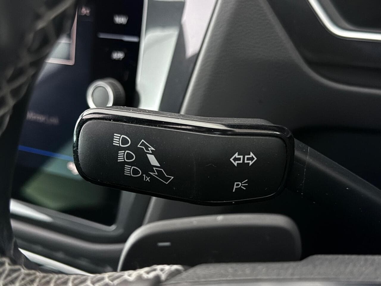 Volkswagen Tiguan thumbnail Misc Controls