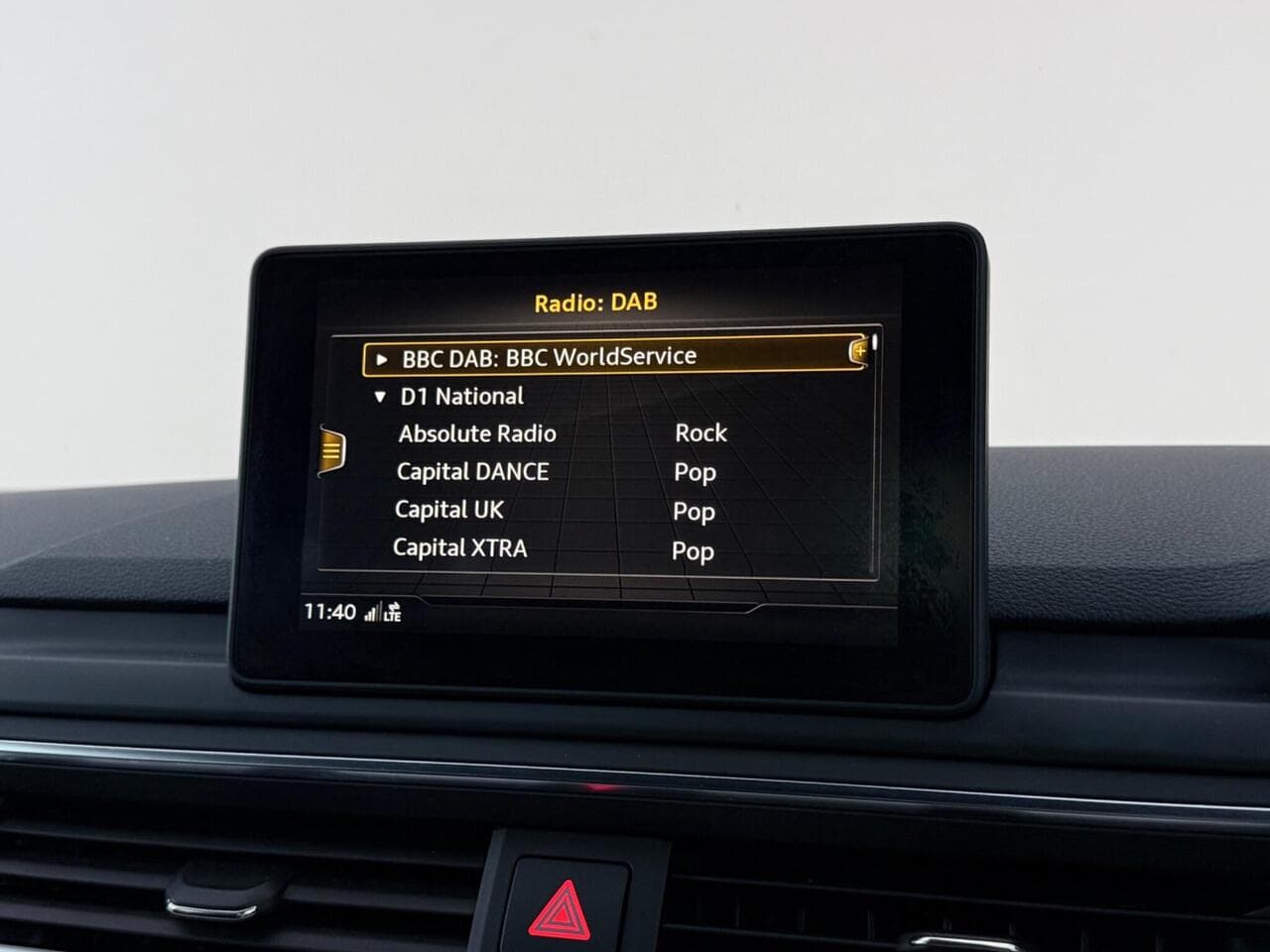 Audi A4 thumbnail Infotainment System