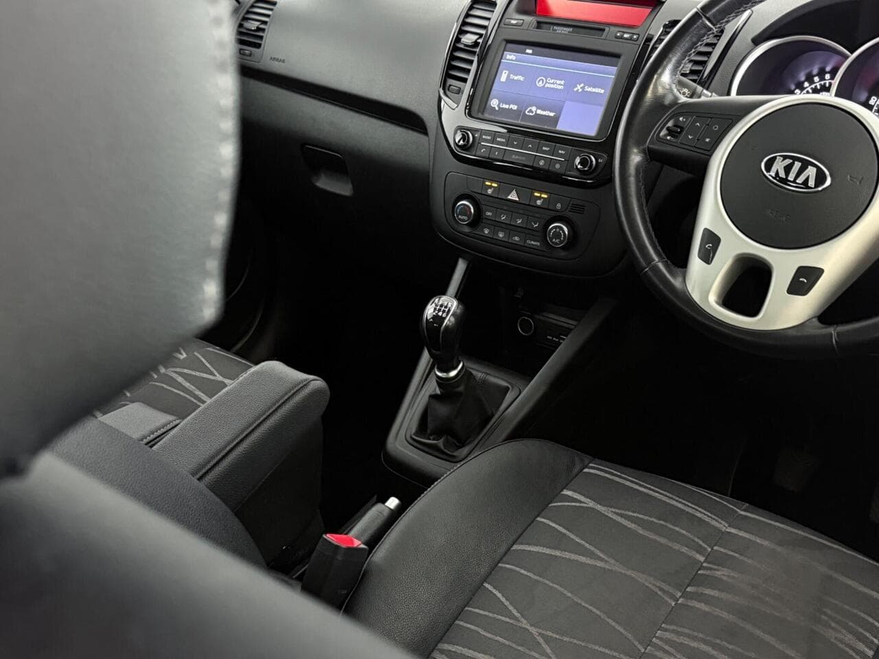 Kia Venga thumbnail Interior Front