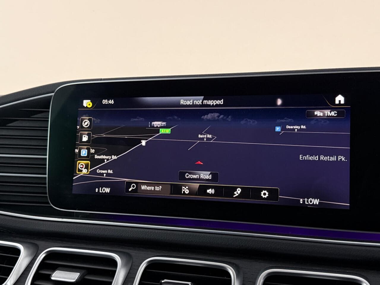 Mercedes-Benz GLE thumbnail Infotainment System