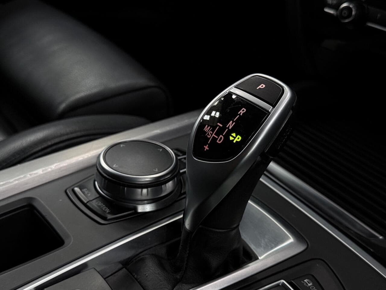 BMW X5 thumbnail Interior Front