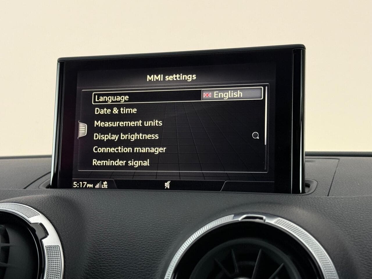Audi A3 thumbnail Infotainment System