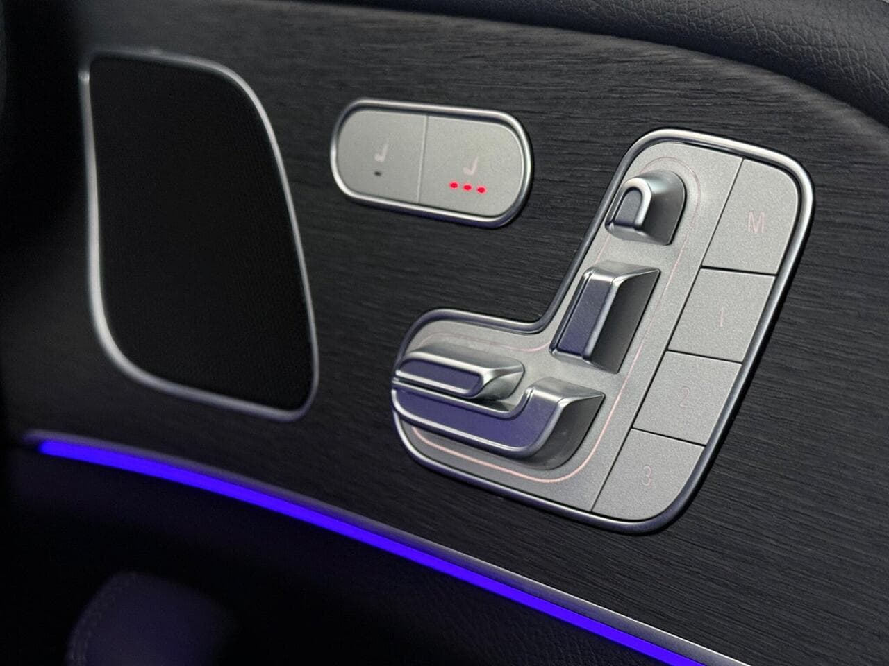 Mercedes-Benz GLE thumbnail Misc Controls